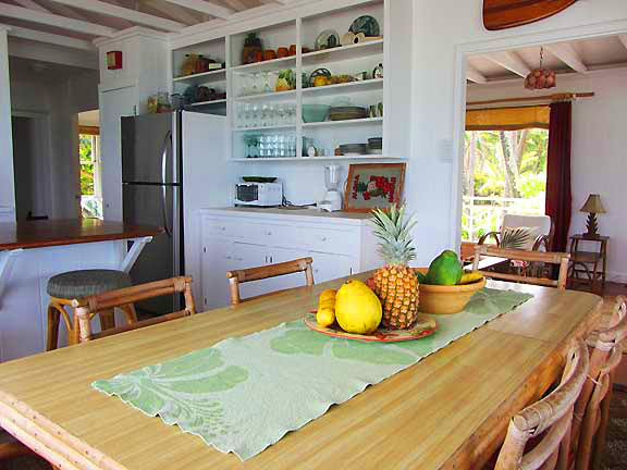 Windsurfing vacation rental cottage Paia Spreckelsville