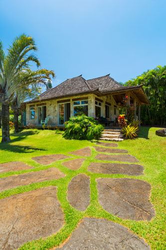 Romantic Haiku Maui vacation rental cottage