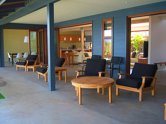 Makani Akau an oceanfront vacation home in Paia Maui